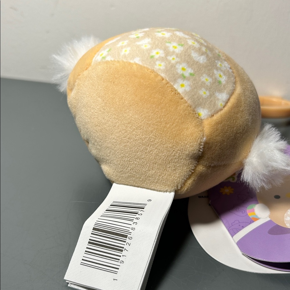 Squishmallows Rutie Chicken Plush Clip- - Picture 4 of 4